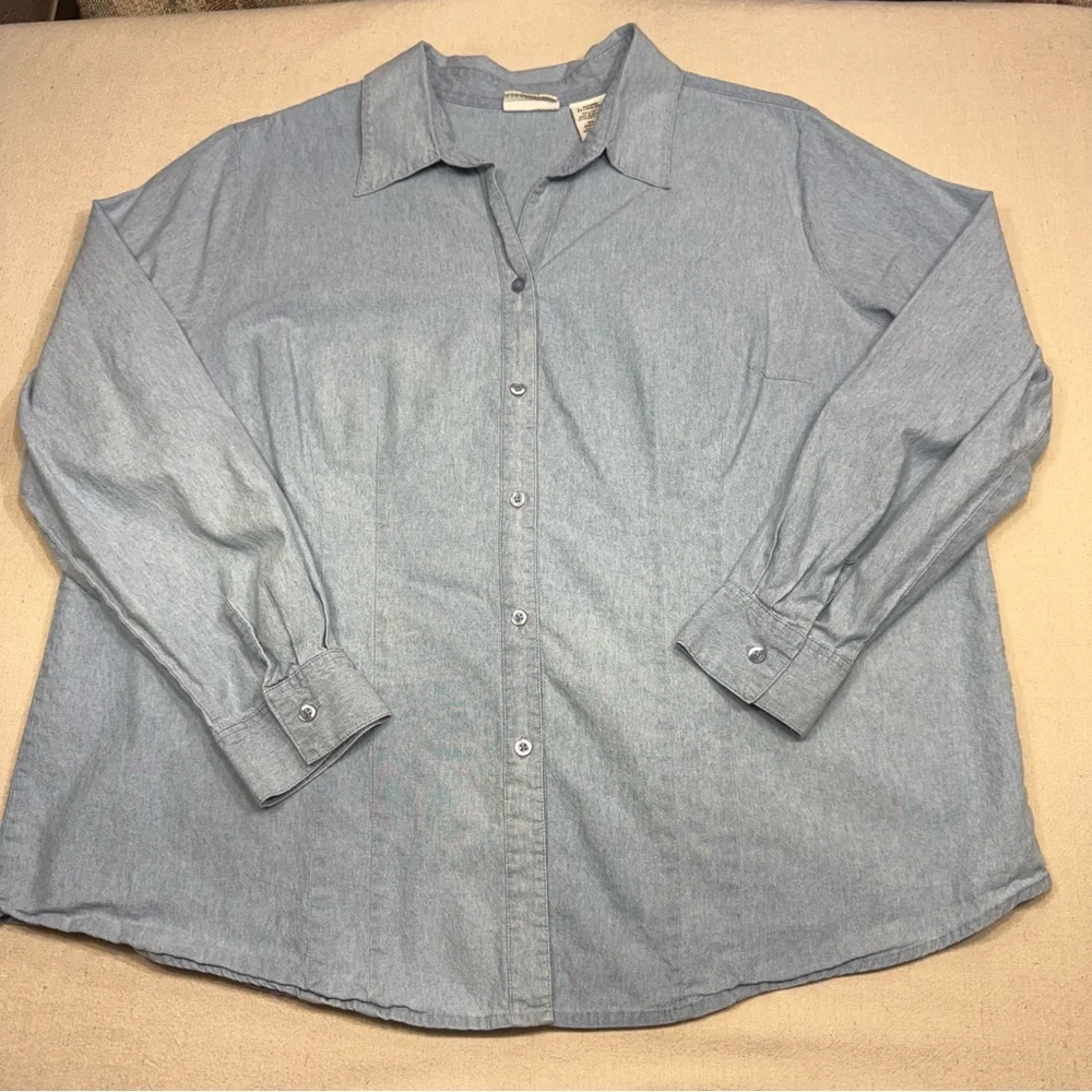 White Stag Woman - Light Blue Denim Shirt - Size 2X (18W/20W) - Picture 4 of 12
